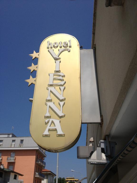 Hotel Vienna Senigallia Exterior photo